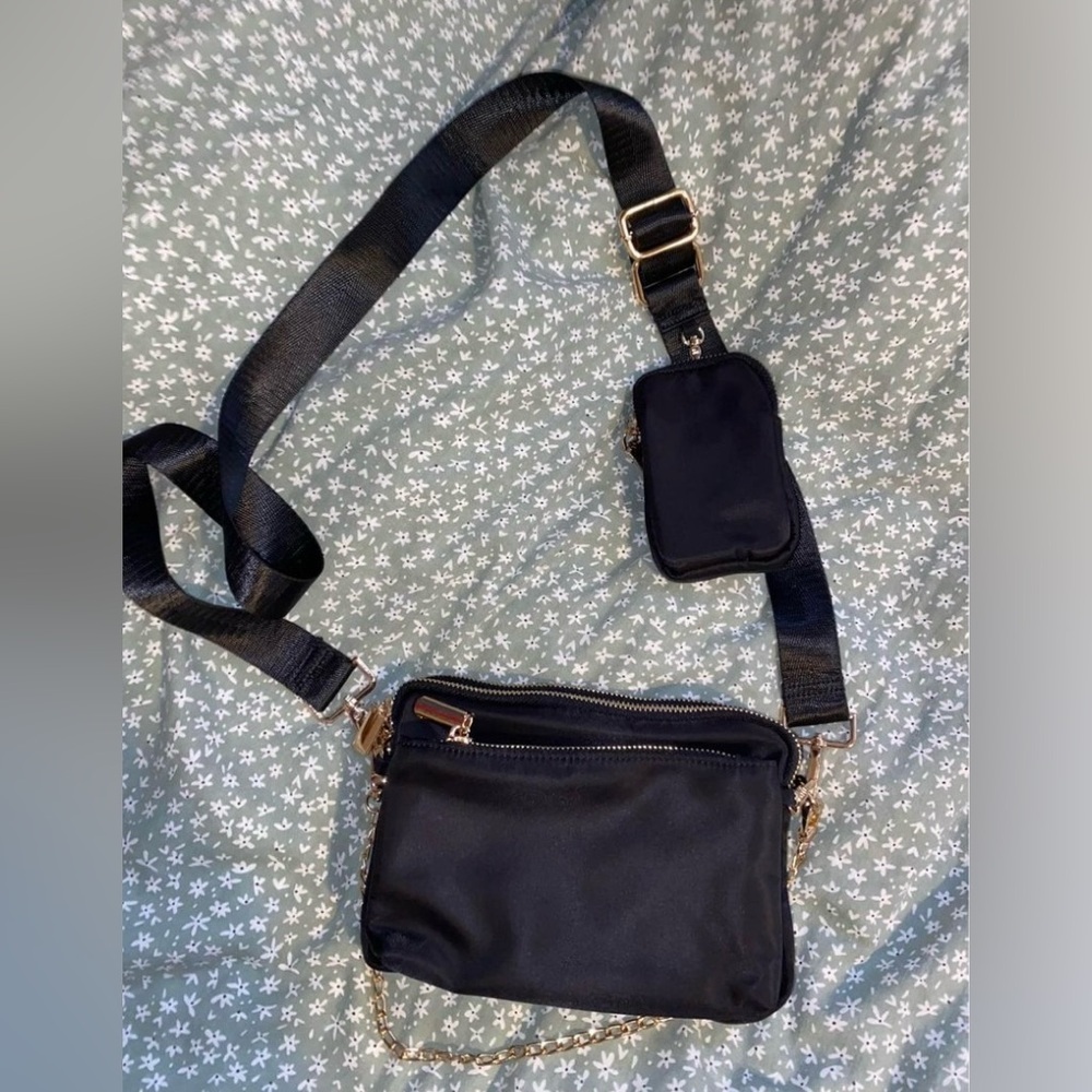 Black crossbody purse